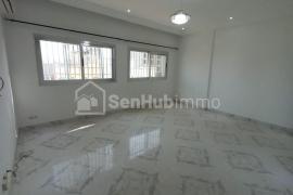 APPARTEMENT A LOUER NGOR ALMADIES.